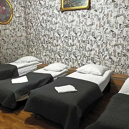 Metropolitan Hotel 3*