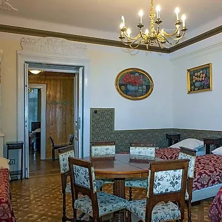 Metropolitan Hotel 3*